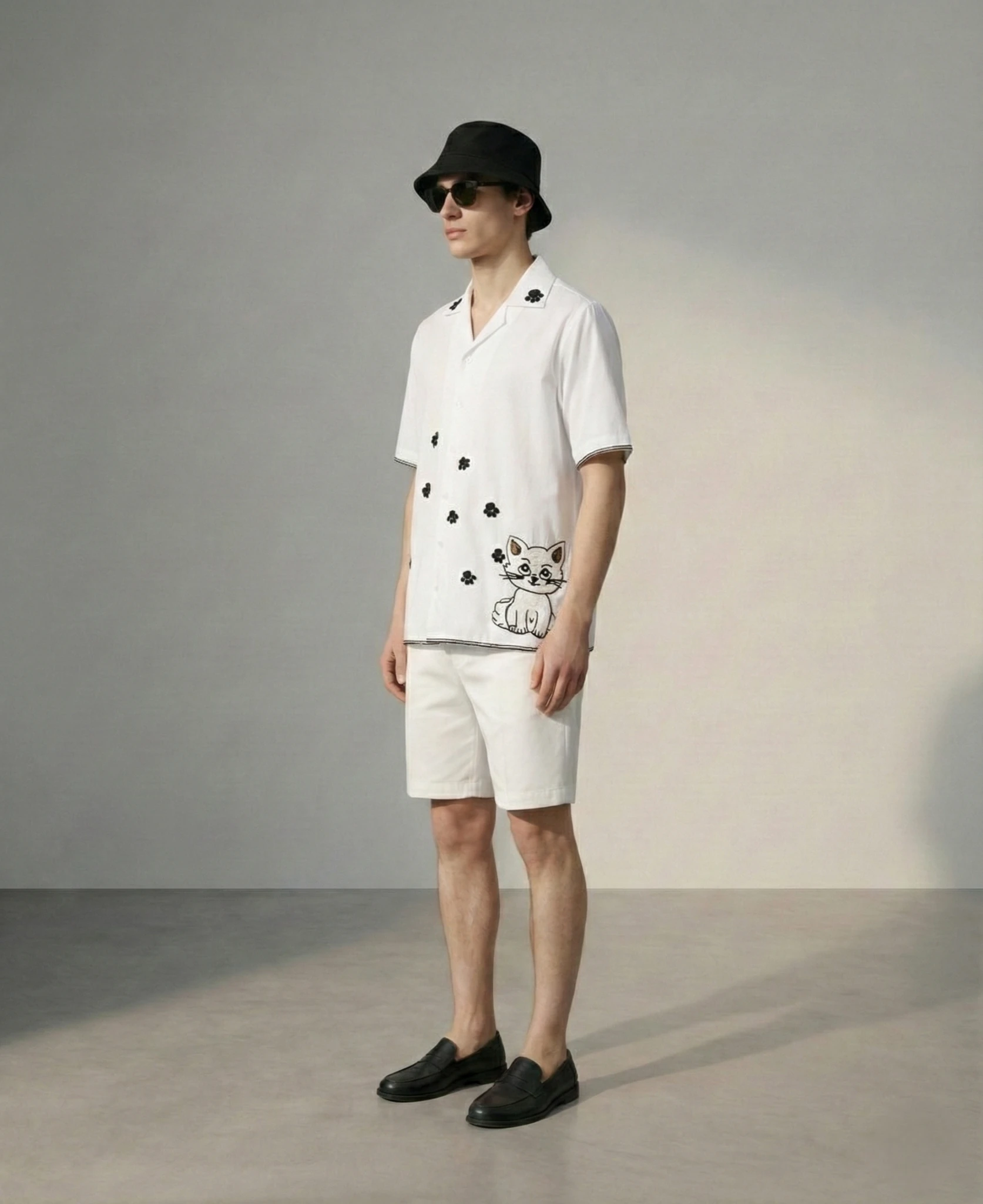 Custo-Embroidered-Cat-Cuban-Collar-Handcrafted-Paw-Print-Cotton-Shirt-Unique-Cat-Lover-Gift-side.JPG